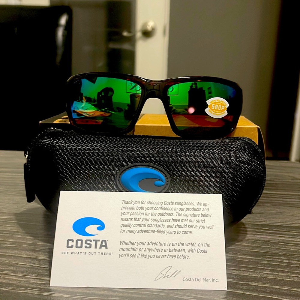 Costa Mens Faintail 580p NWT